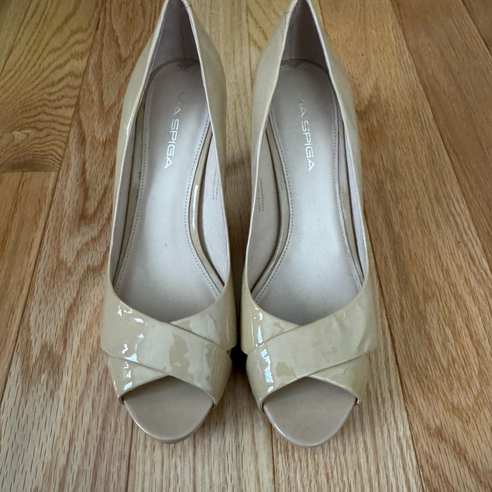 Women’s Via Spiga Heels In Beige